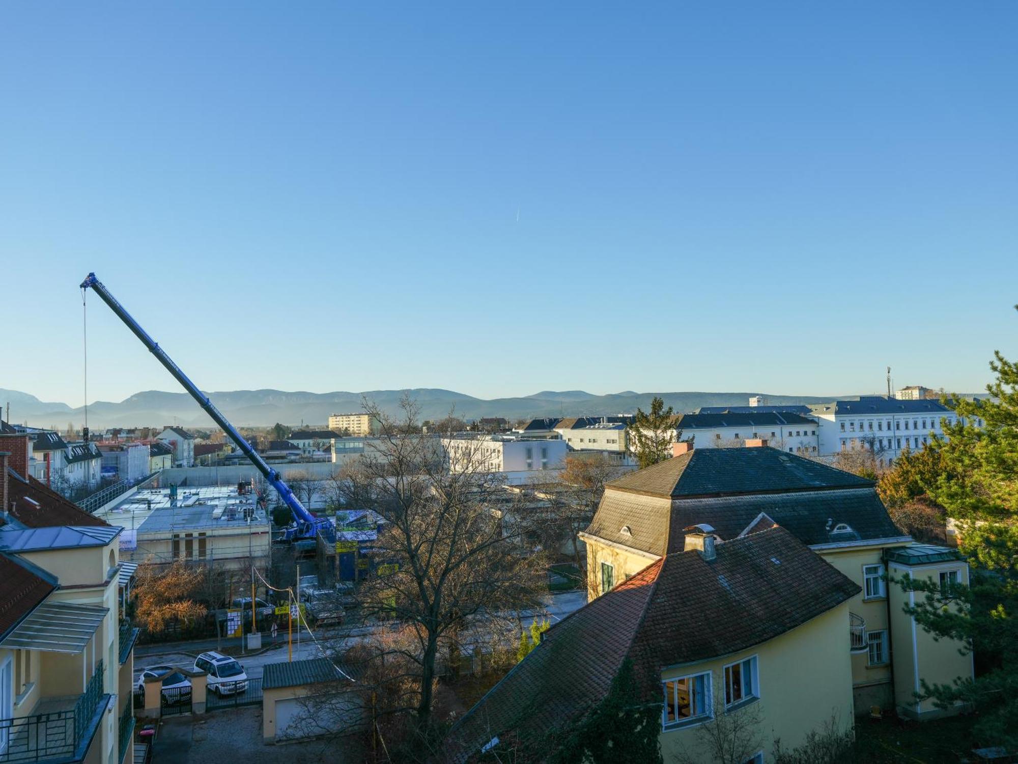 Spacious Apartments With View & Free Parking Wiener Neustadt Bagian luar foto